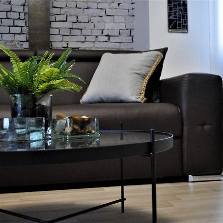 גורה הומורולווי Rose Residence מראה חיצוני תמונה