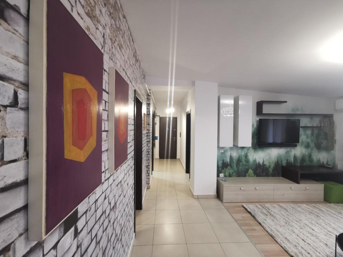 גורה הומורולווי Rose Residence מראה חיצוני תמונה