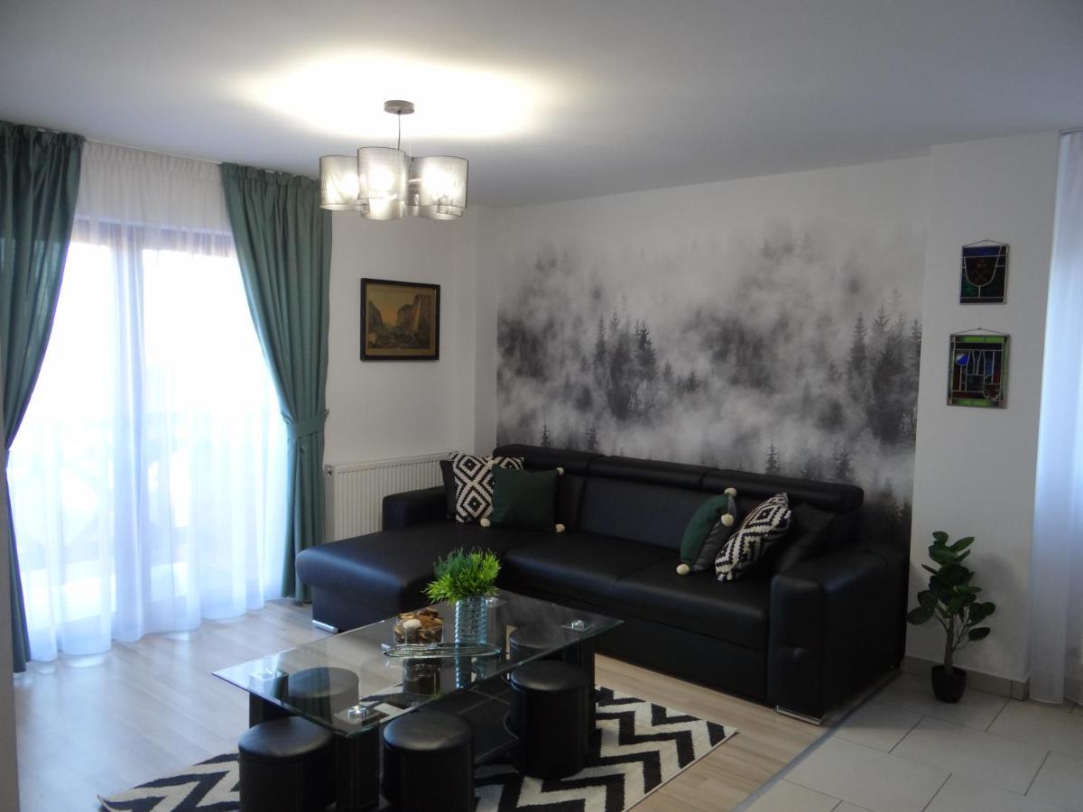 גורה הומורולווי Rose Residence מראה חיצוני תמונה