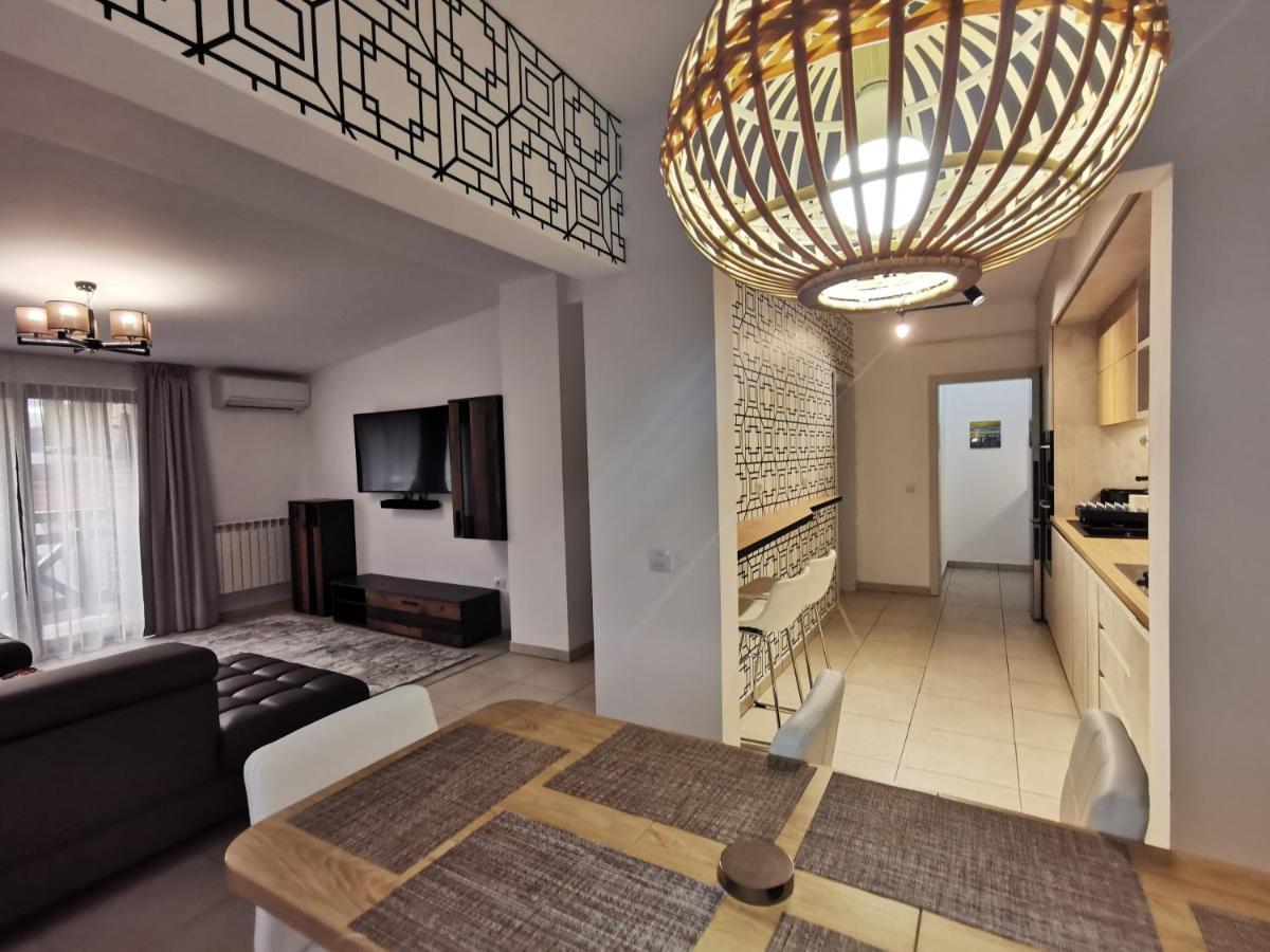 גורה הומורולווי Rose Residence מראה חיצוני תמונה