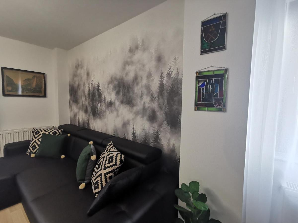גורה הומורולווי Rose Residence מראה חיצוני תמונה