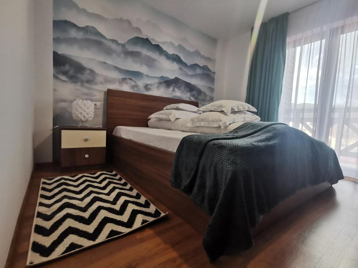 גורה הומורולווי Rose Residence מראה חיצוני תמונה